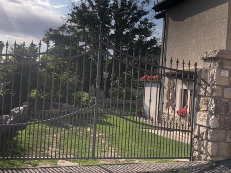 Villa A Due Passi Dai Lupi Civitella Alfedena Esterno foto
